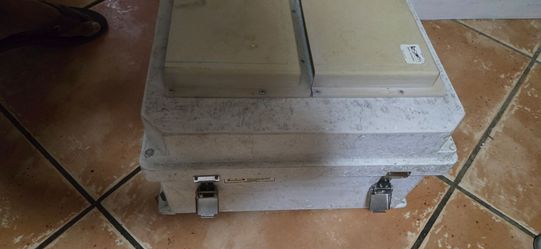 Heavy Duty Industrial Enclosure Box with Latches