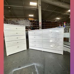 Dresser set / Eight and Five drawers dresser
