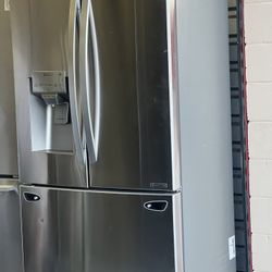 Lg Counter Deep Fridge New