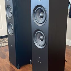 Fluance Ai81 Powered Floorstanding Tower speakers 