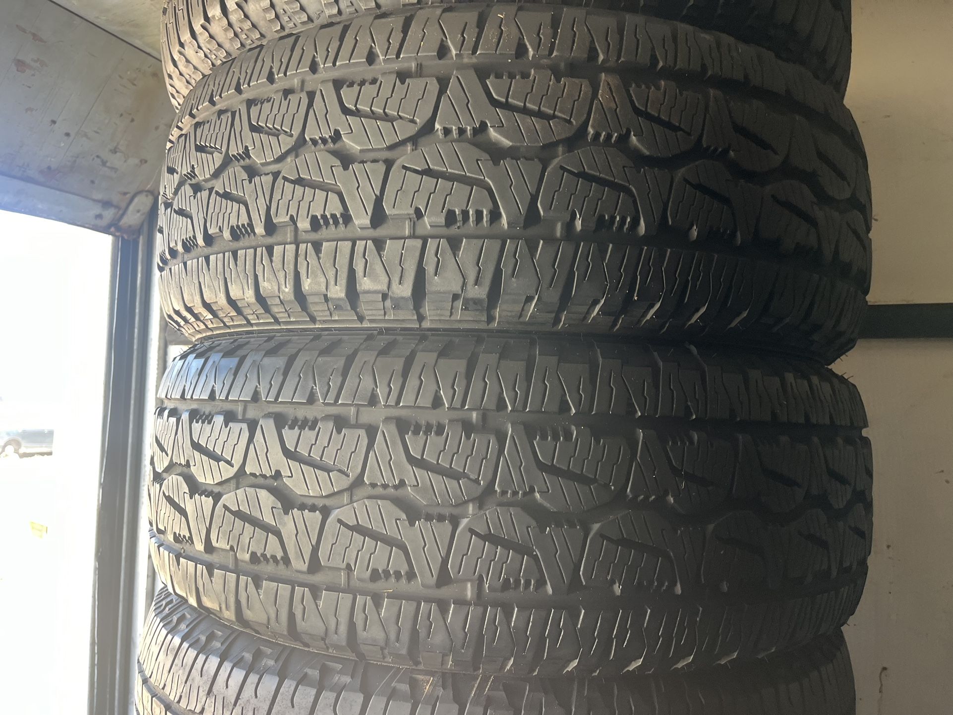 275 65 18 GOODYEAR MATCHING PAIR $200 for the 2 tires