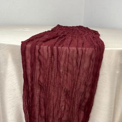 Table Runner Burgundy
