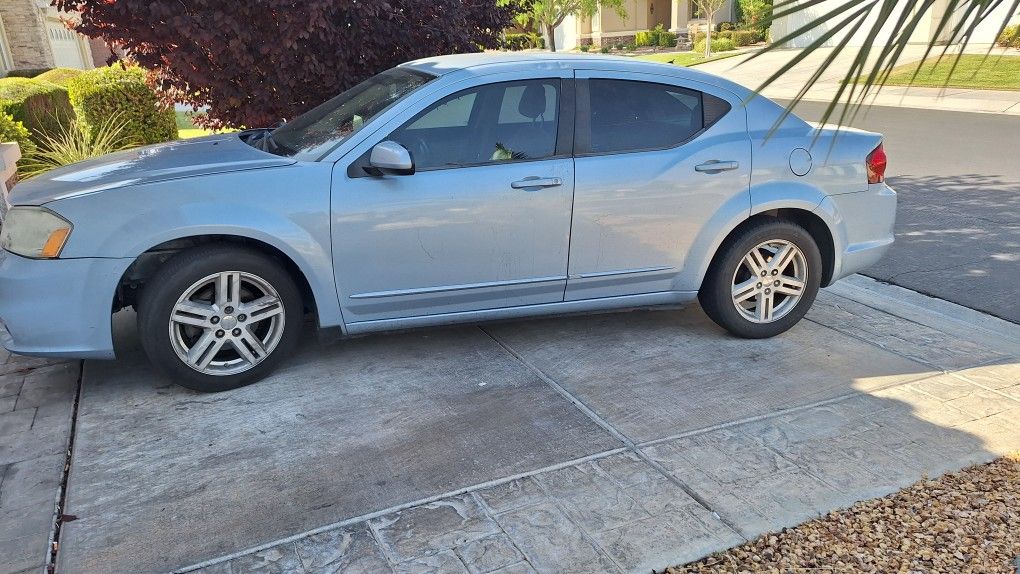 2013 Dodge Avenger