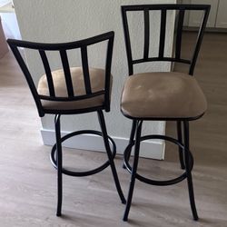 2 Bar Stools