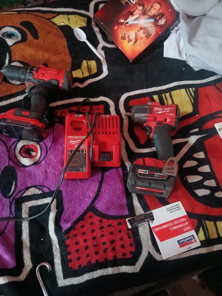 Milwaukee Impact Wrench 5.0 Batterry And Charger