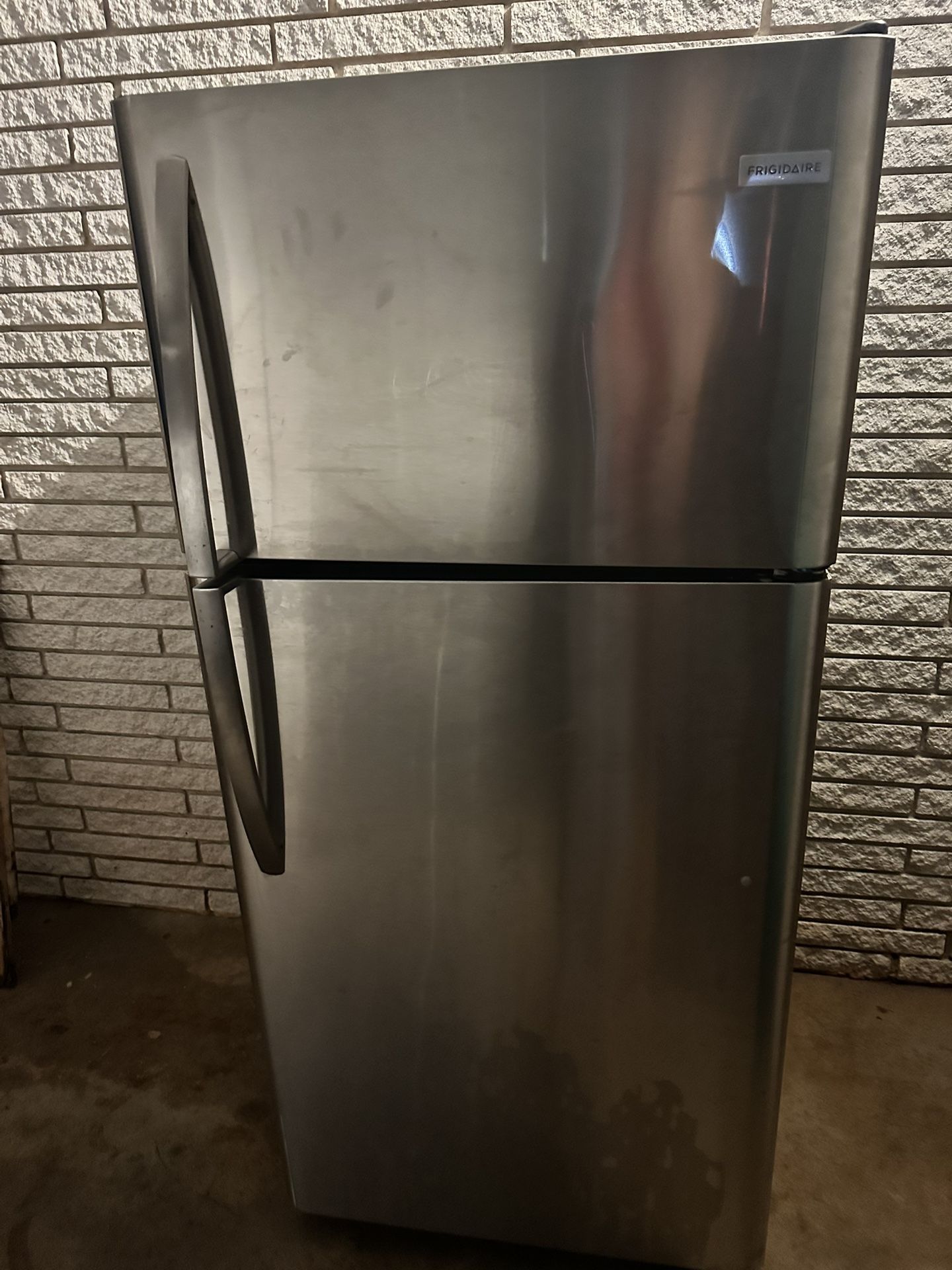 Frigidaire refrigerator