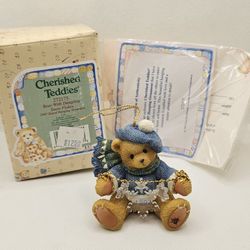 New Cherished Teddies boy snow flakes CHRISTMAS FIGURINE ORNAMENT HANGING

MINT CONDITION,  STORED IN THE BOX, COMES WITH ORIGINAL PACKAGING
Boy bear 