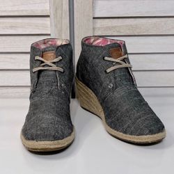 TOMS Lace Up Wedges Size 6.5