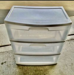 WHITE THREE DRAWER STERLITE STORAGE  $15