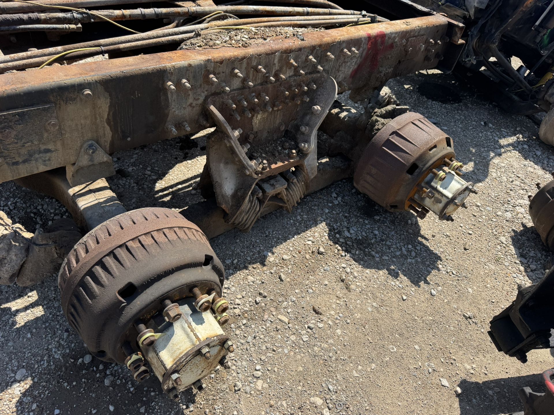 Mack Rear Rims 44klbs Mack Rear End Cut Offs On Hendrickson Suspension for Sale in ...