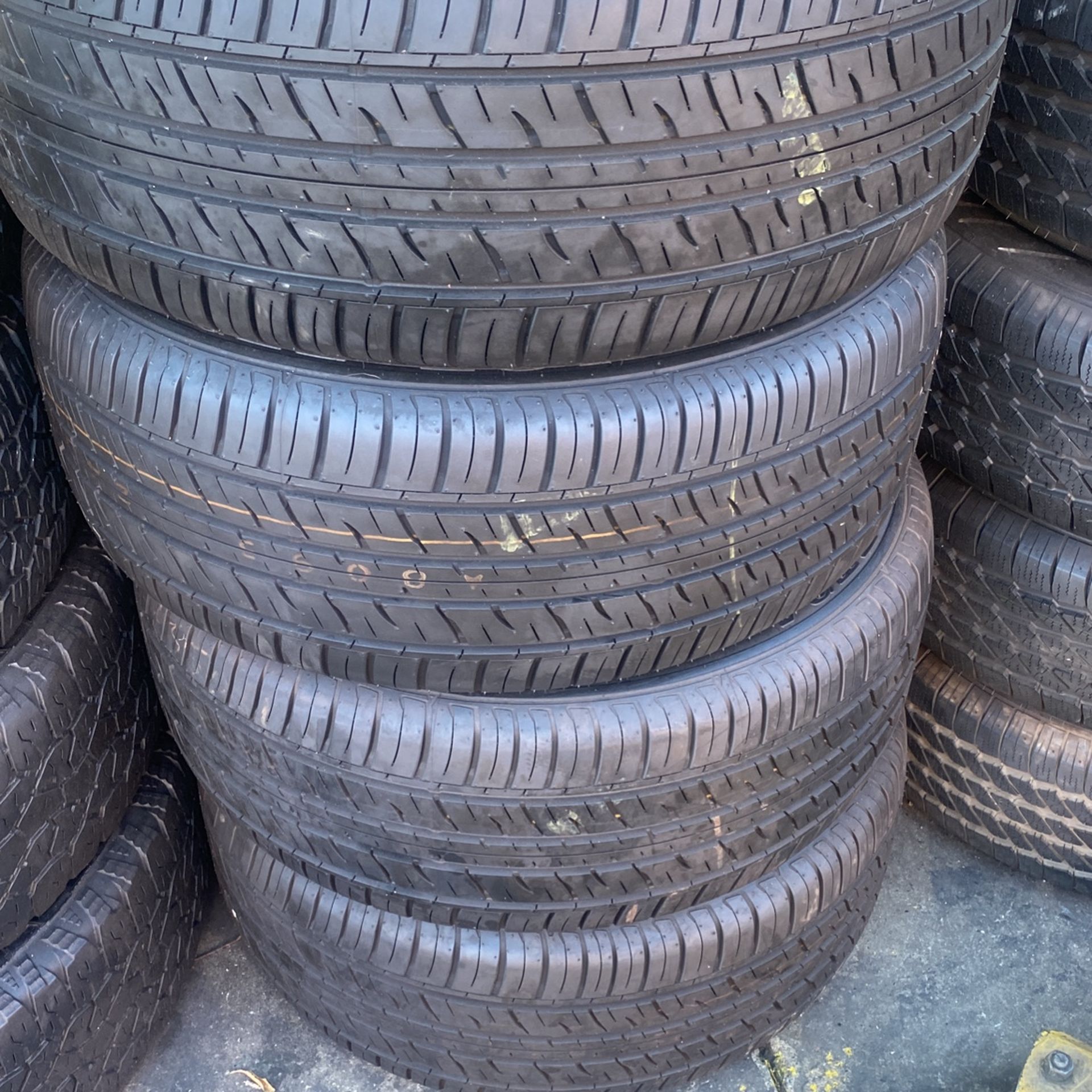 Set Of Four Used Tires 275'50,18
