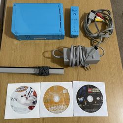 Nintendo Blue Wii System With 3 Games (Read Description)