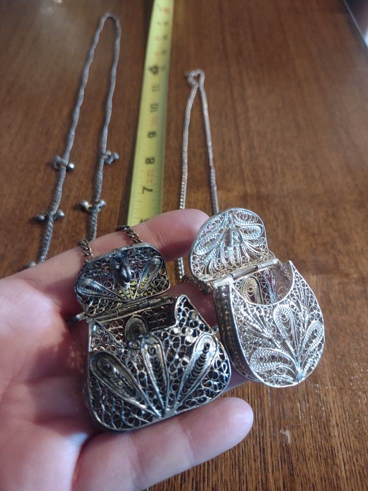 RARE FIND! Vintage/Victorian silver plated filagree purse locket necklaces