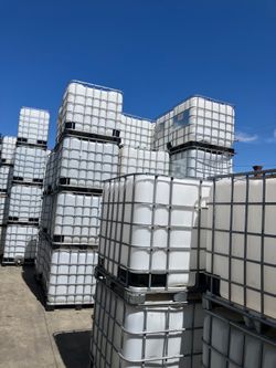IBC WATER CONTAINERS 330 Gallons 275 Gallons  Metal Caged Tanks