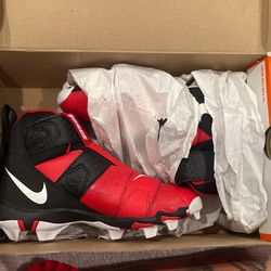 Nike force savage 2 shark (GS) red/white-black