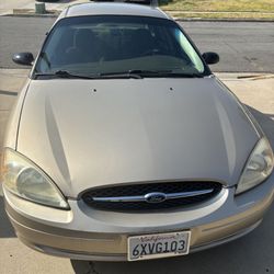 2001 Ford Taurus