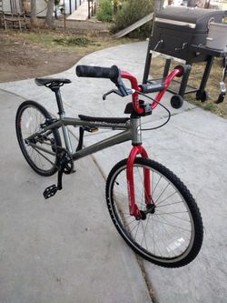 Redline proline racing bike