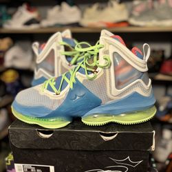 Nike Lebron 19 Tropical Size 13 $120