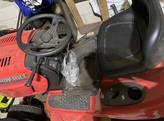 Troy Bilt Super Bronco Riding Mower 2006 Version for Sale in Wayne