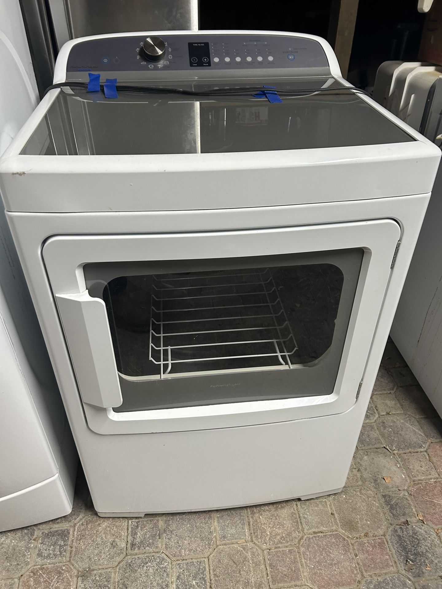 GAS DRYER