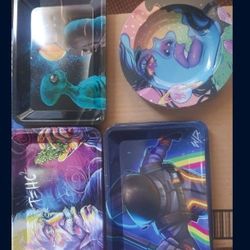 Ash Trays And Grinders