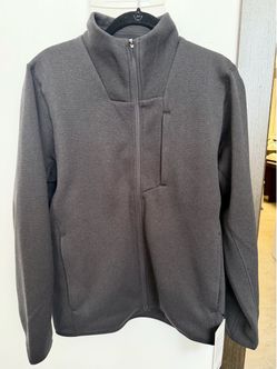 NEW w/tags Lululemon Men’s Medium Black Sojourn Fleece-Lined Knot Jacket