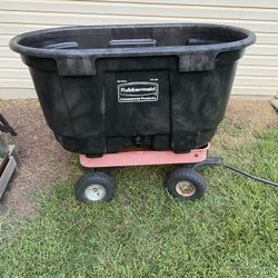 Rubbermaid 100 Gallon Stock Tank