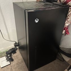 Xbox Mini Fridge 