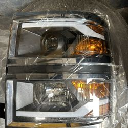 2014 - 2015 Chevy Silverado Headlight