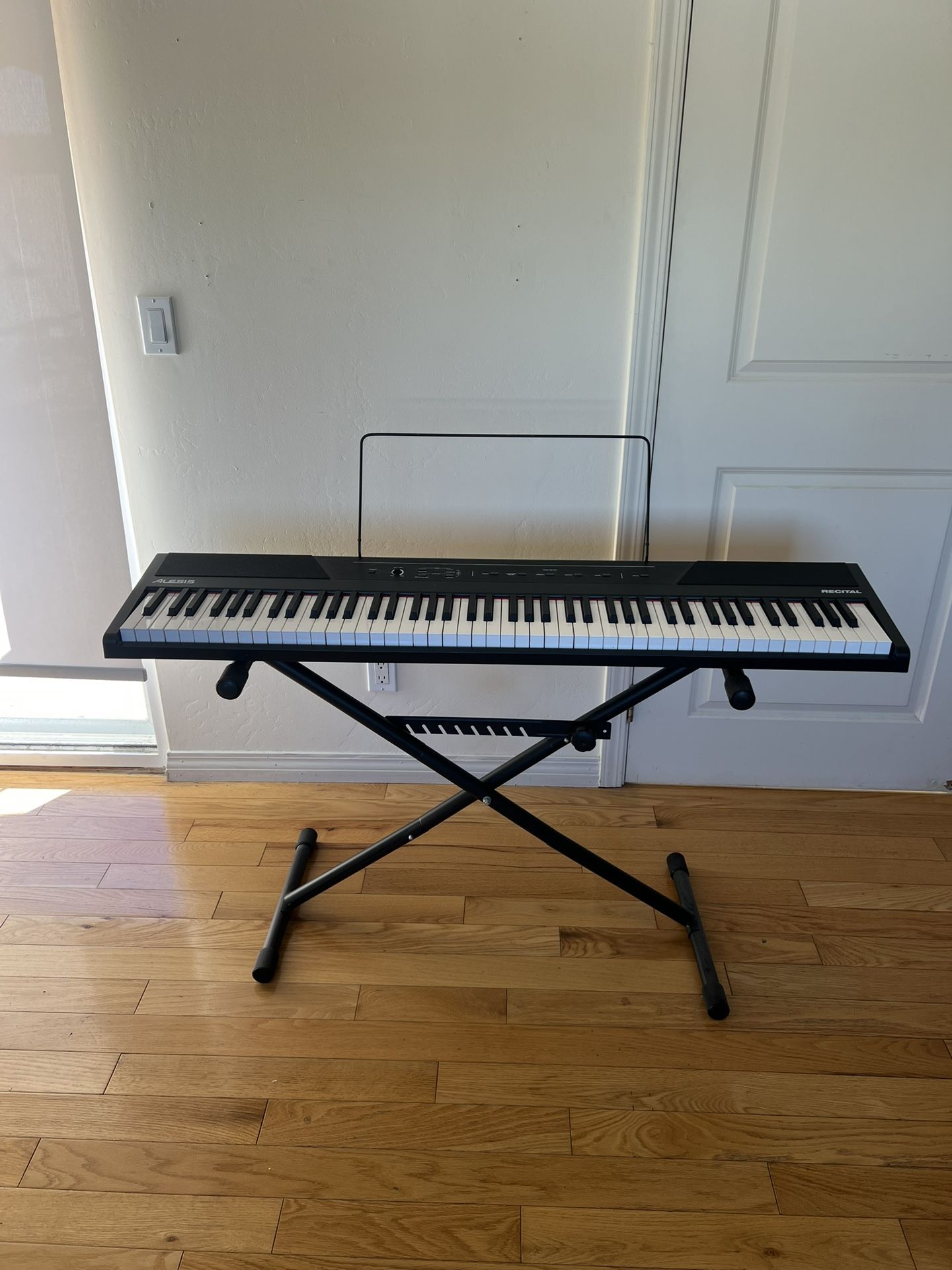 88 Key Digital Piano Keyboard & Stand