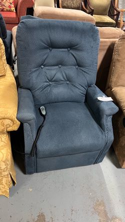 (In Store) Ultra Comfort blue lift recliner chair