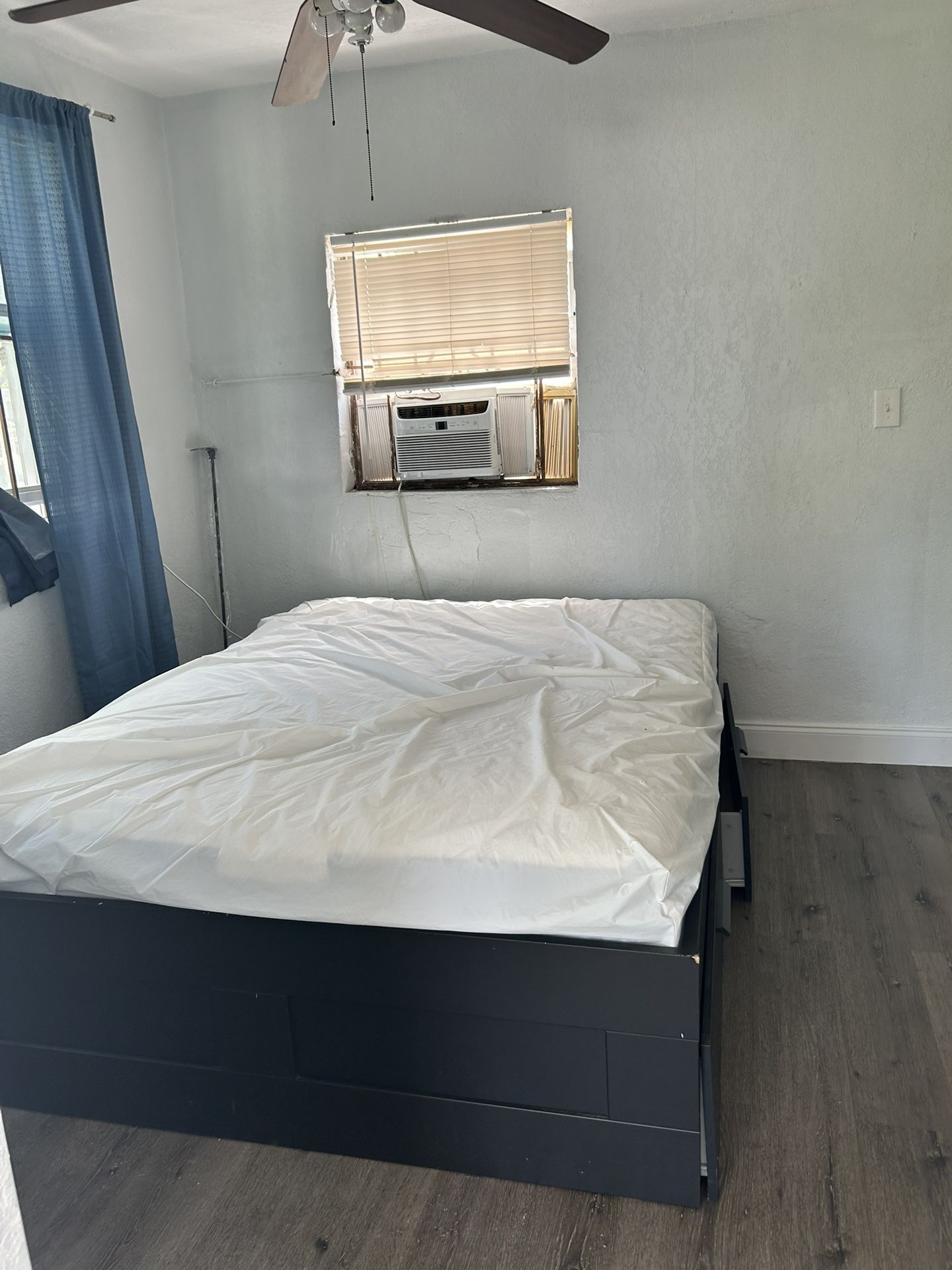 1 Bedroom 1 Bathroom Efficiency