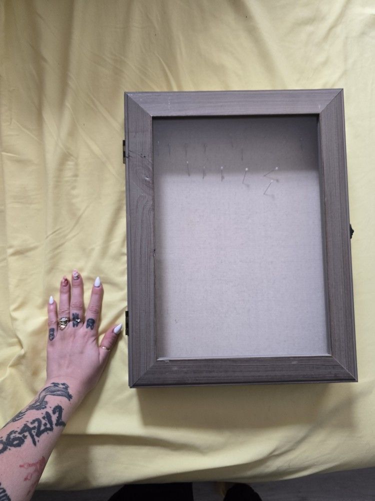 Wall Hanging Accessories Cabinet