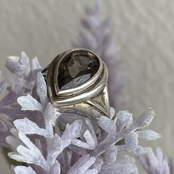 Vintage Silver 925 ring, Size 8, Great Condition 