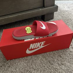 Nike Slides 10c $15