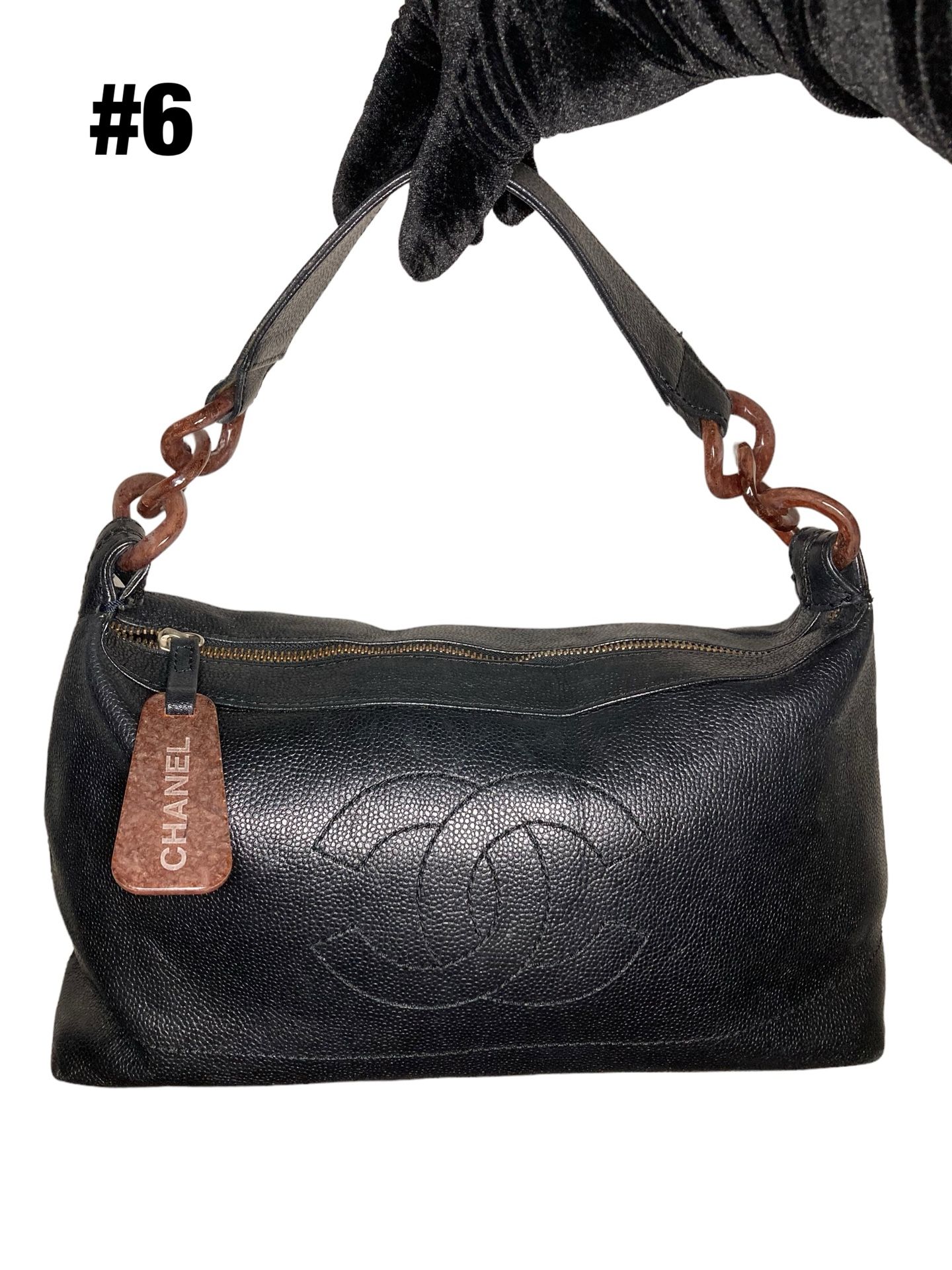 Pebble Leather Medium Vintage Shoulder Bag