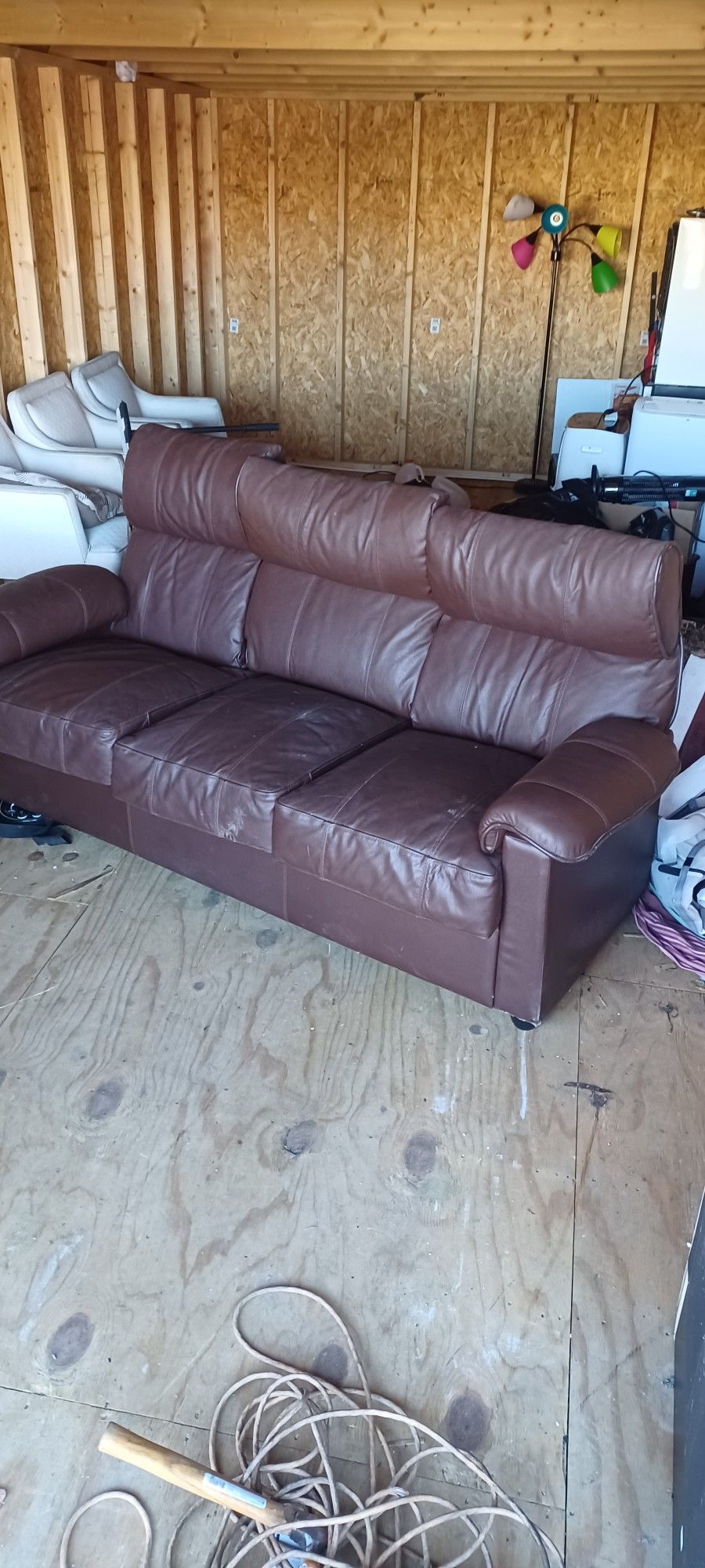 Couch 75 