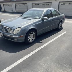 2004 Mercedes-Benz E320