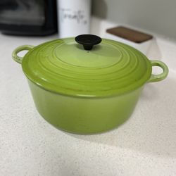 Le Creuset 5 1/2 Quart Dutch Oven
