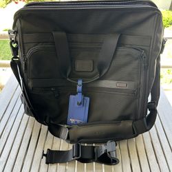 Tumi Doctor Tote Travel Bag 