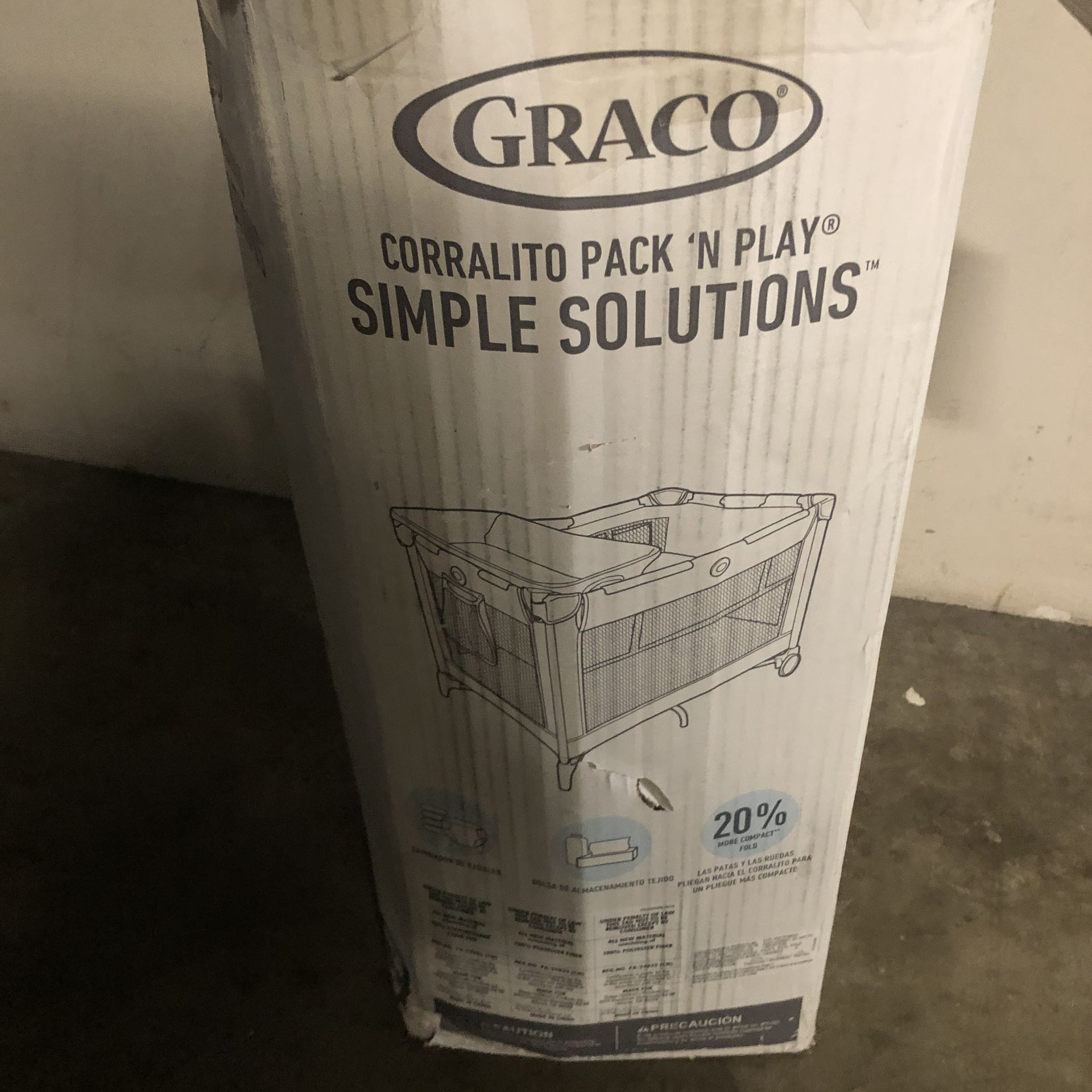 Playard Graco Playpen With Changing Table NEW