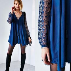 NWT $89 Urban Outfitters x Ecote Navy Aura Embroidered Lace V-Neck Swing Dress M