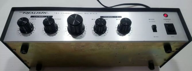 Realistic 33-1057 2 Two-Channel Stereo Mic Mixer Radio Shack