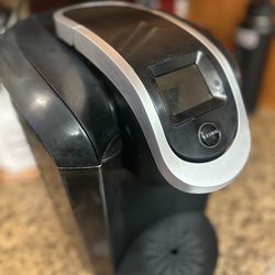 Keurig 2.0 Coffee Maker – Works Great, All Parts Included