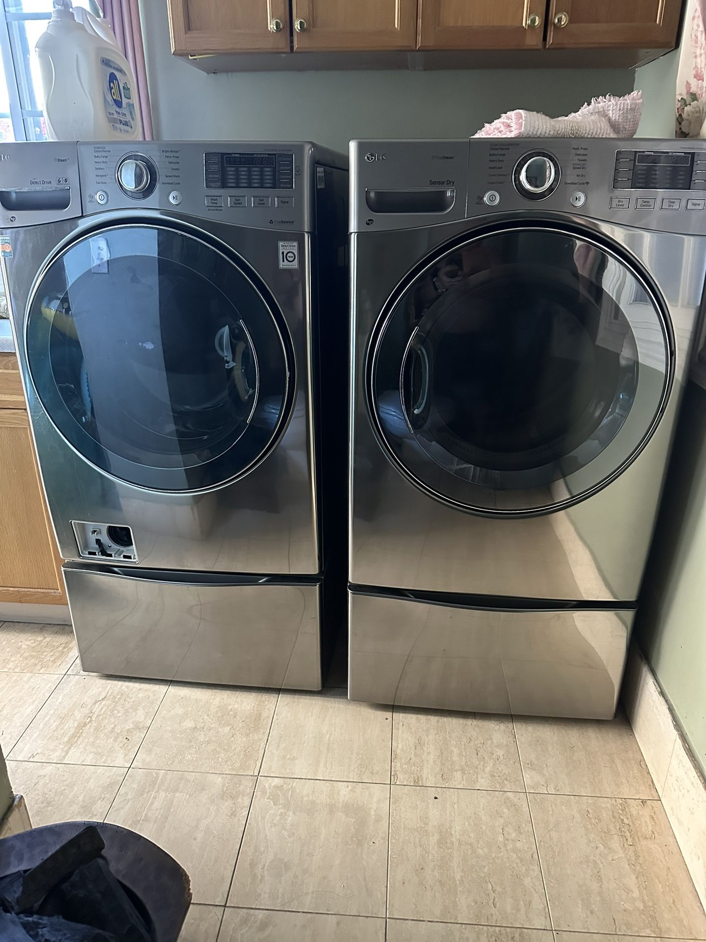 LG Washer And Dryer