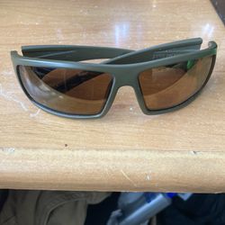 Pugs Polarized Mens Sunglasses for Sale in St. Petersburg, FL - OfferUp