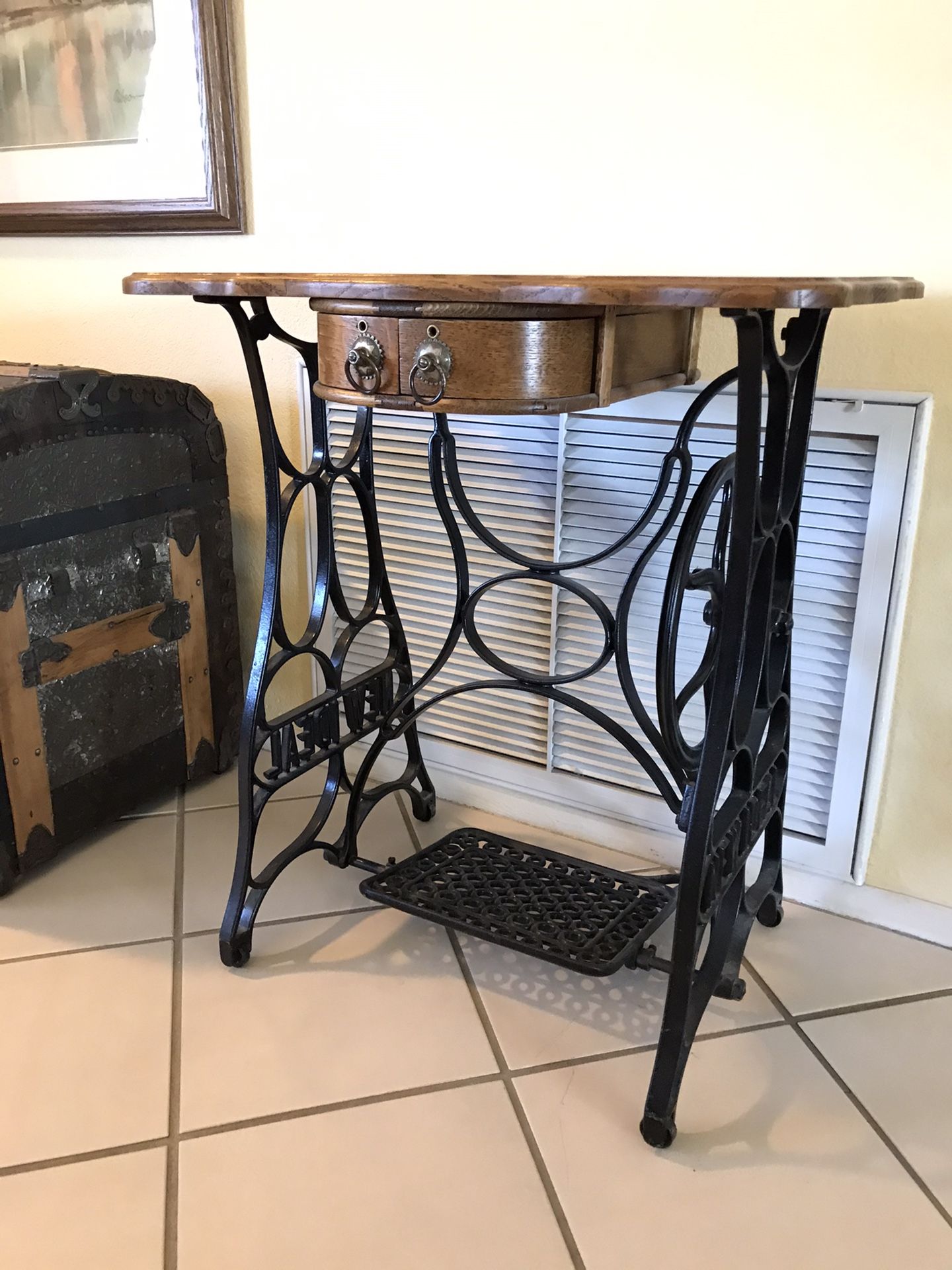 Antique sewing machine base table for Sale in Phoenix, AZ OfferUp