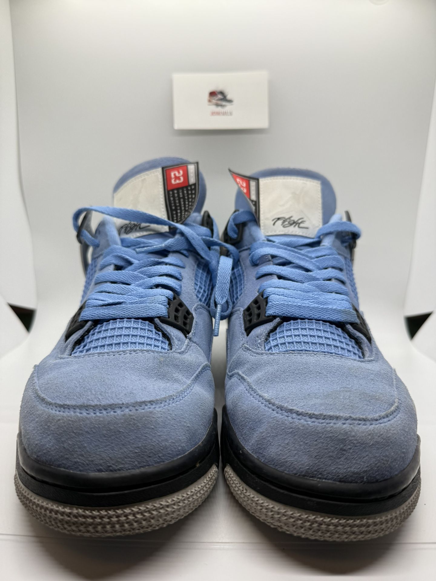 Jordan 4 University Blue Size 11.5