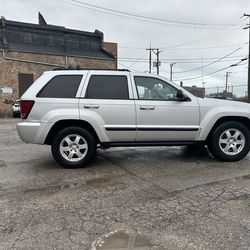 2009 Jeep Grand Cherokee Laredo 4WD 4D SUV 3.7 6cyl