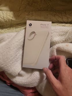 Beats i phone 17 case
